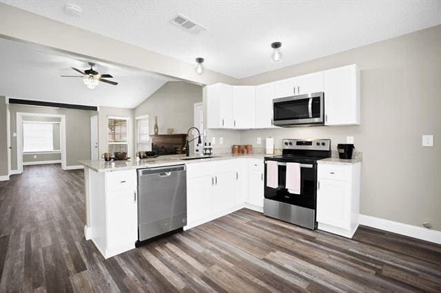 Building Photo - 108 Kings Row