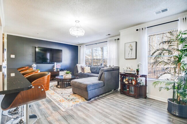 Building Photo - 14201 Woolen Oak Ct