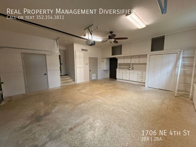 Building Photo - 1706 NE 4th St