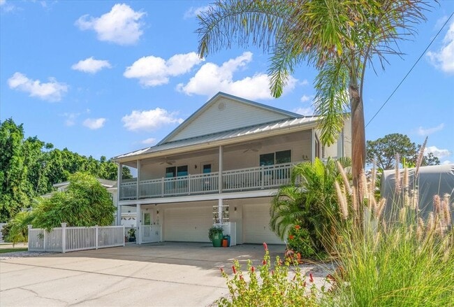 Primary Photo - 109 Peterson Ln