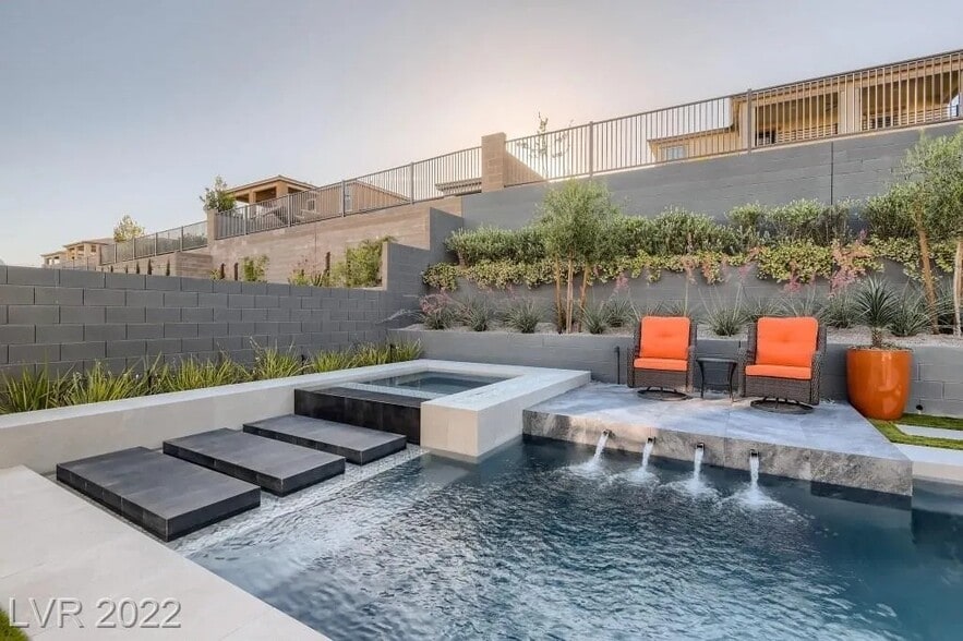 Spa, waterfall and fire feature - 331 Coastal Redwood St