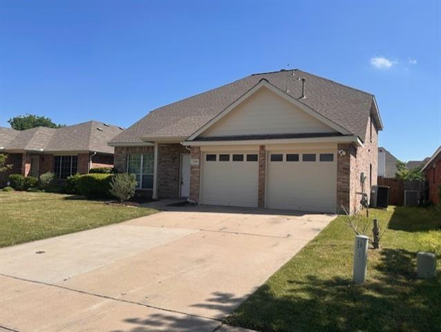 Building Photo - 5880 Crestview Dr