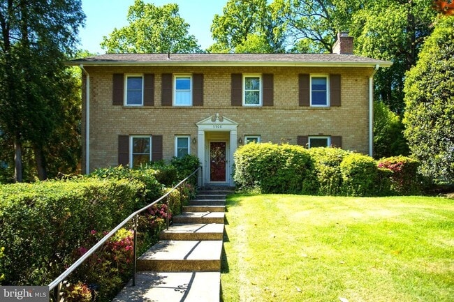 Primary Photo - 5908 Walhonding Rd