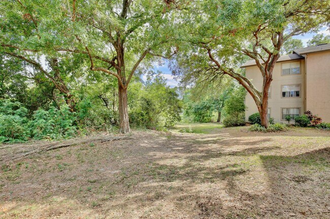 Building Photo - The Landings Condominiums