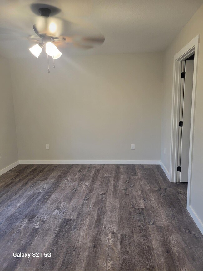 Building Photo - 6036 Seneca Trail