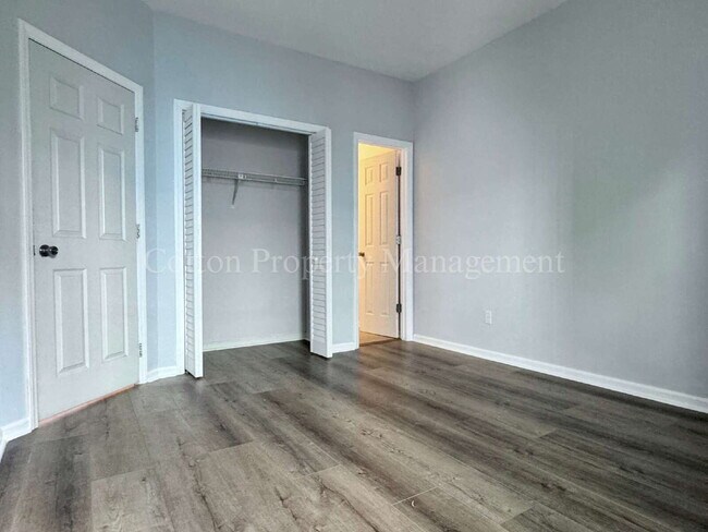 Building Photo - 2BR/2BA Condo off Wilshire Blvd - Beautifu...