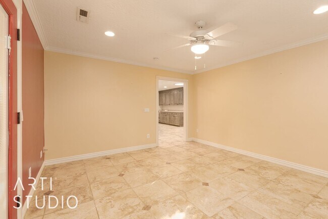 Building Photo - Spacious 4 Bedroom, 3 Bathroom Home for Rent