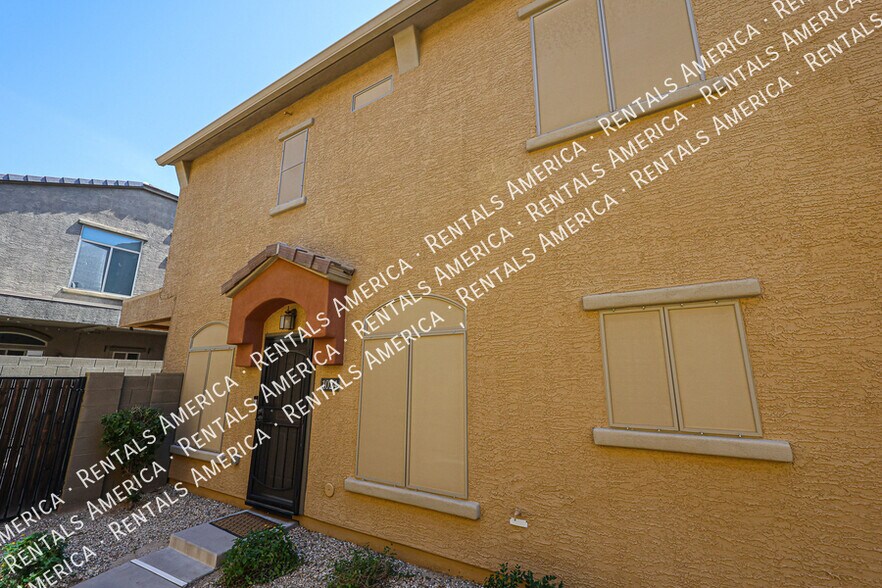 Building Photo - 2150 W Alameda Rd