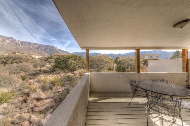 Building Photo - SANDIA HEIGHTS EXECUTIVE RENTAL 2+Story 3B...