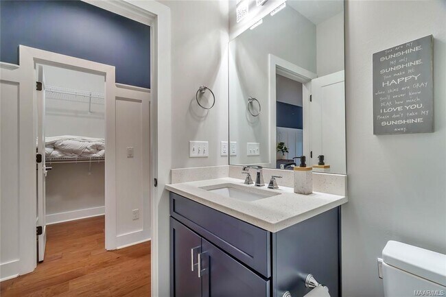 Building Photo - 7132 Fain Park Dr