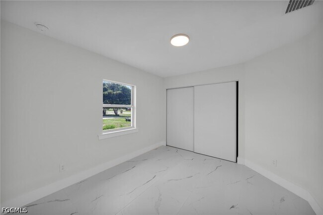 Building Photo - 747 Alabama Rd S