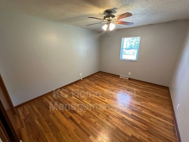 Building Photo - 1209 SW Westminister Rd