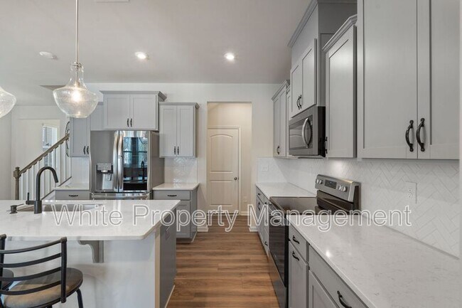 Building Photo - 4743 Darcey Wy