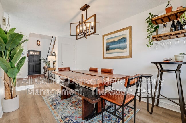 Building Photo - 2890 W Long Cir