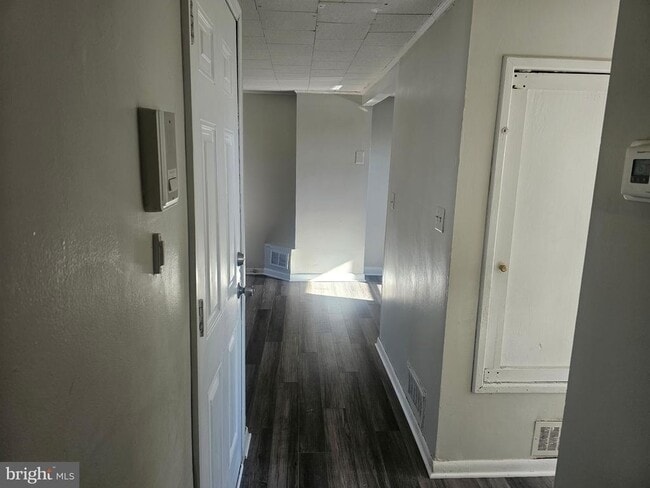 Building Photo - 7515 Lange St