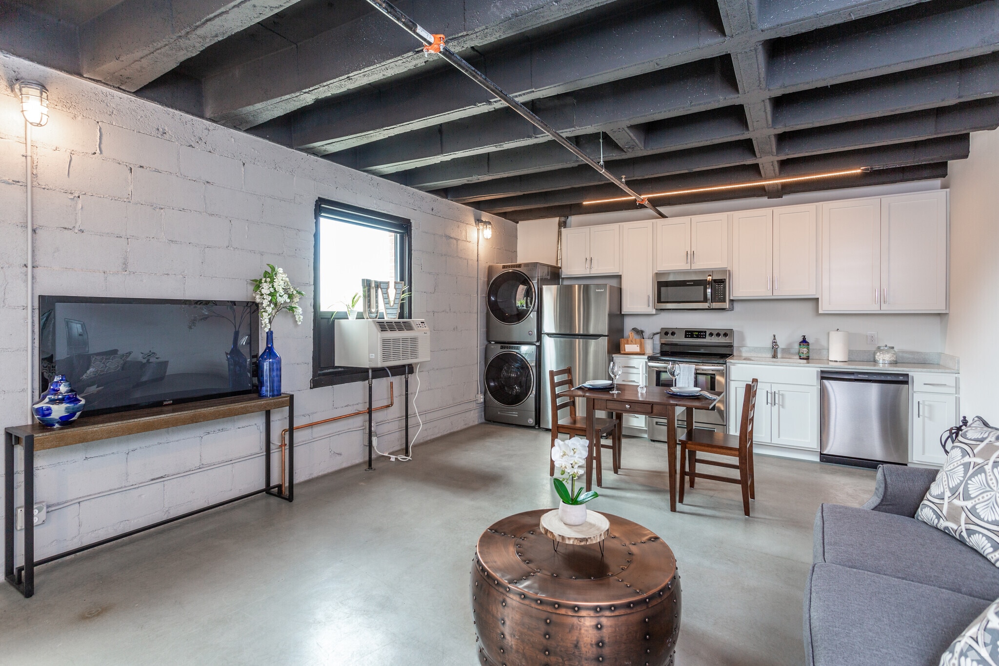 Interior Photo - Dahlman Flats