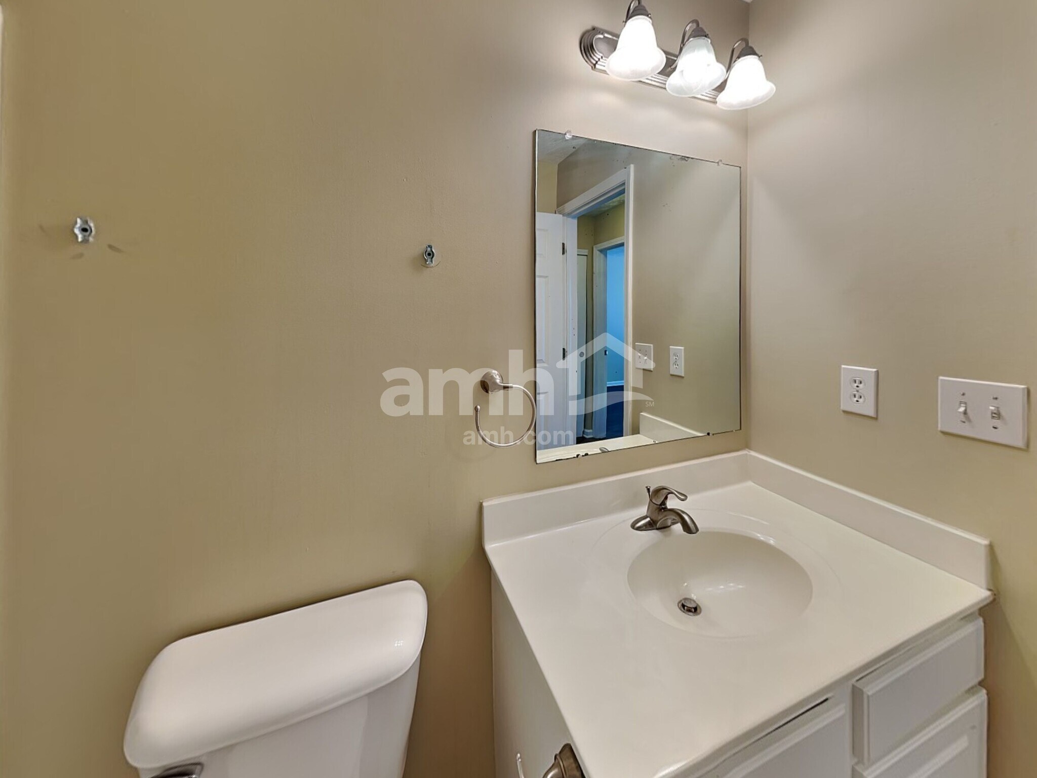 Building Photo - 227 Merriston Cir