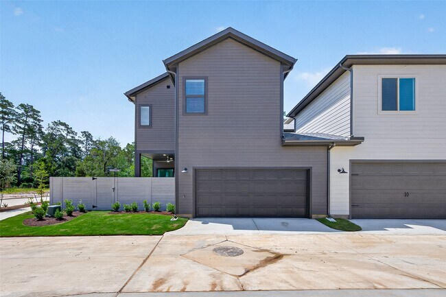 Building Photo - 7802 Longhorn Ballroom Dr