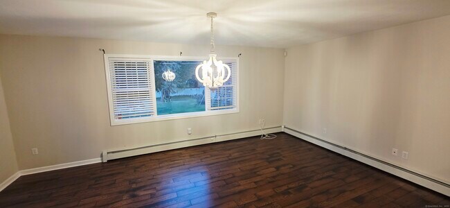 Building Photo - 150 Old Town Dr
