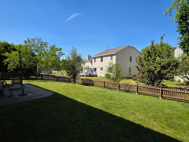 Building Photo - Updated 5 bedroom Kenosha home