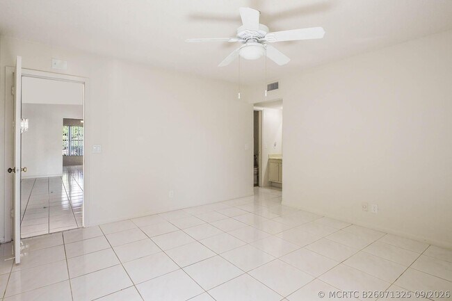 Building Photo - 3367 Perimeter Dr