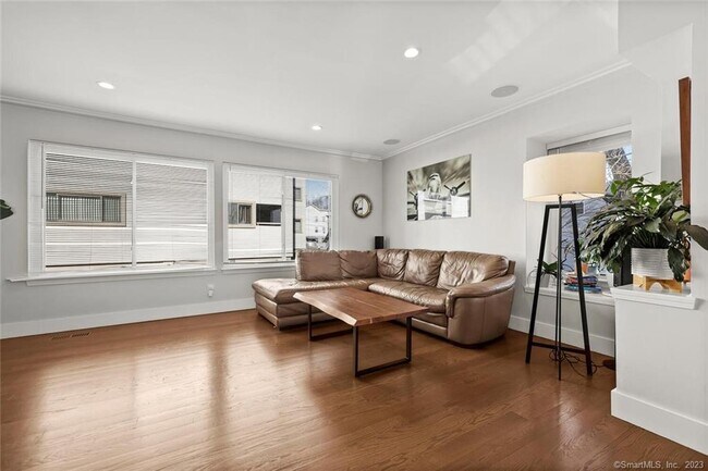 Building Photo - 1611 Washington Blvd