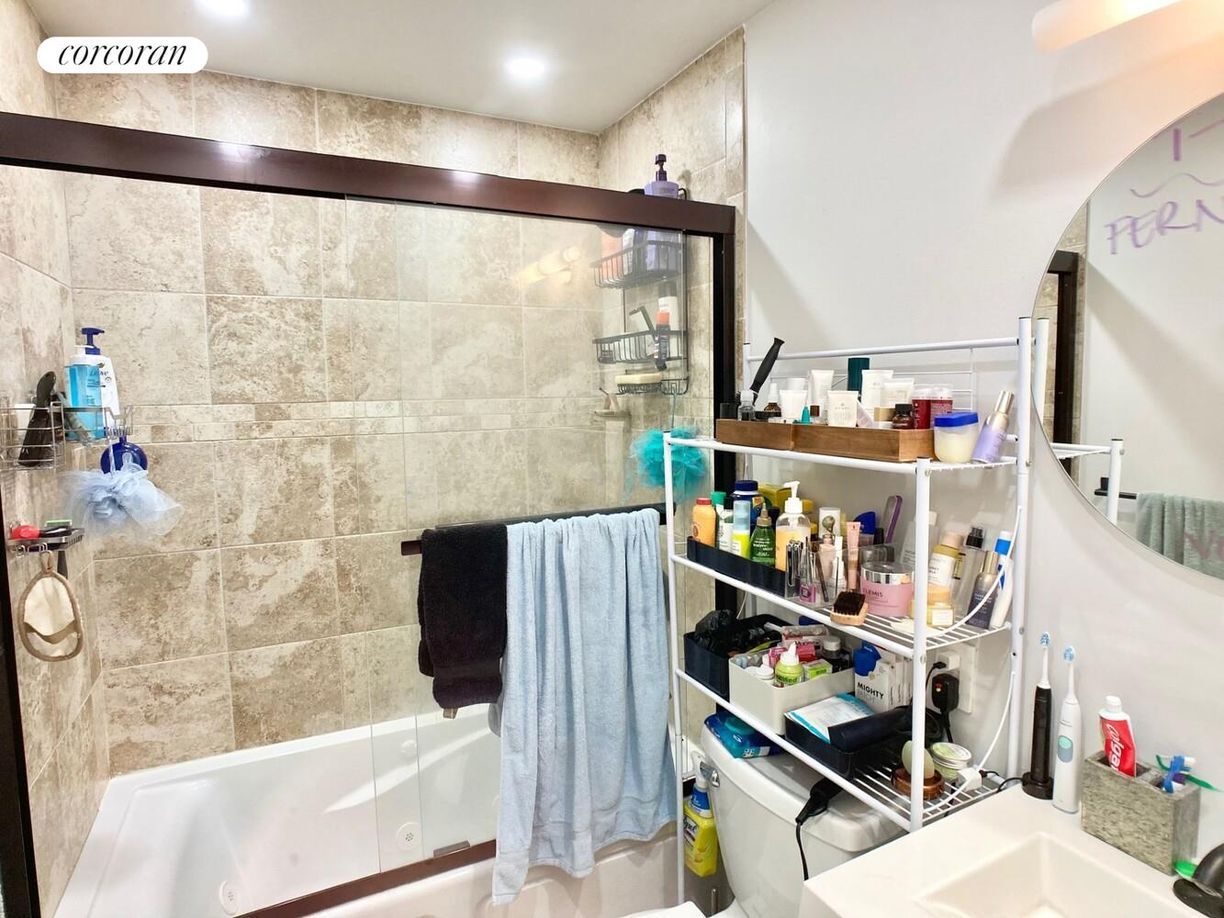 Building Photo - 1121 Lafayette Ave