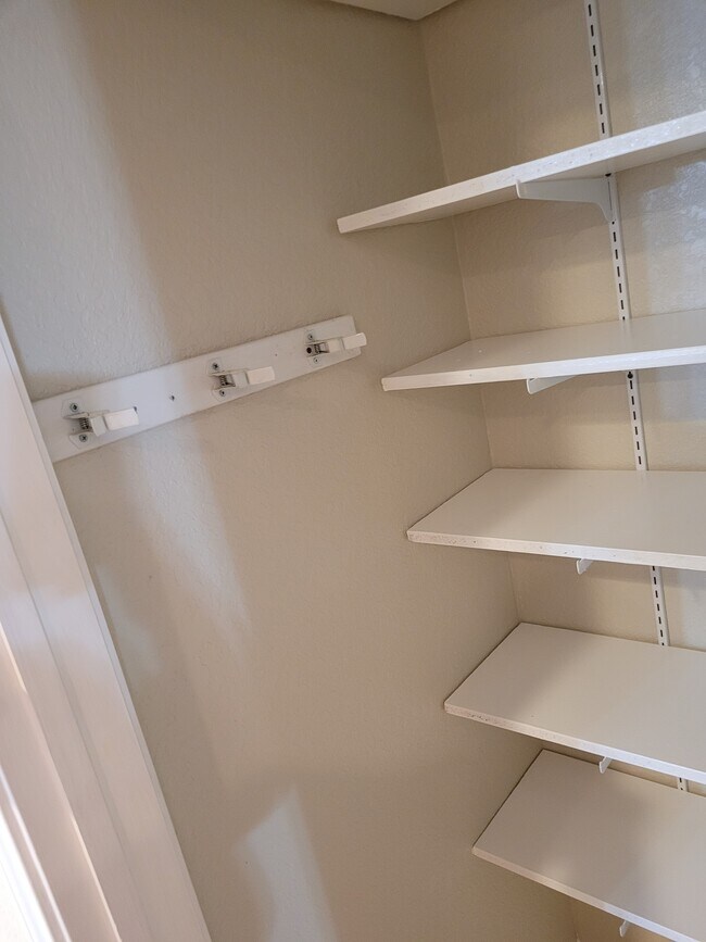 bedroom - 3620 Crosscut Loop