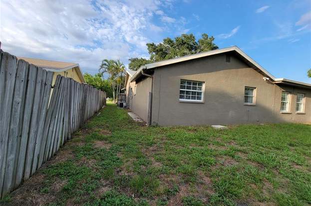 Building Photo - 7460 118th Terrace