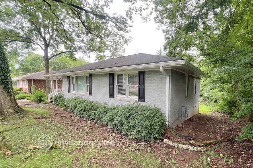 Building Photo - 4802 Glenwood Rd