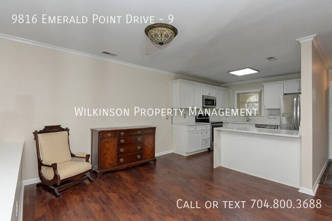 Building Photo - 9816 Emerald Point Dr