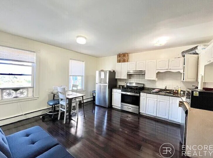 Building Photo - 1451 Tremont St