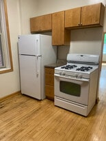 Building Photo - 1016 S May St