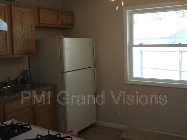 Building Photo - 110 Ridgeway Dr