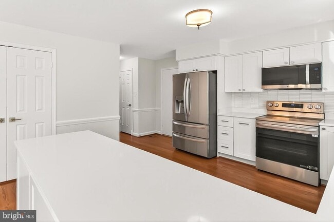 Building Photo - 6294 Dunaway Ct