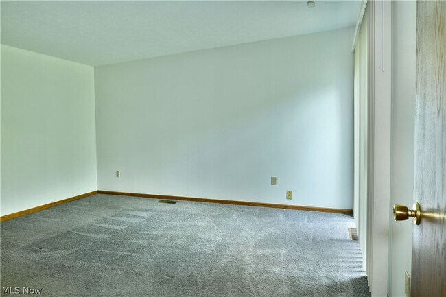 Building Photo - 2237 Cadwallader Sonk Rd