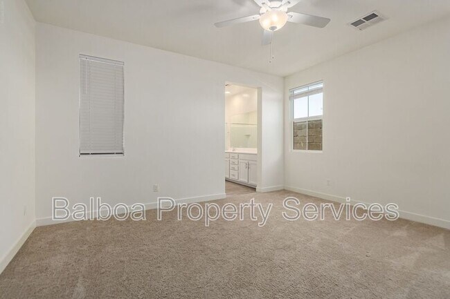 Building Photo - 5528 S Dillon Cir