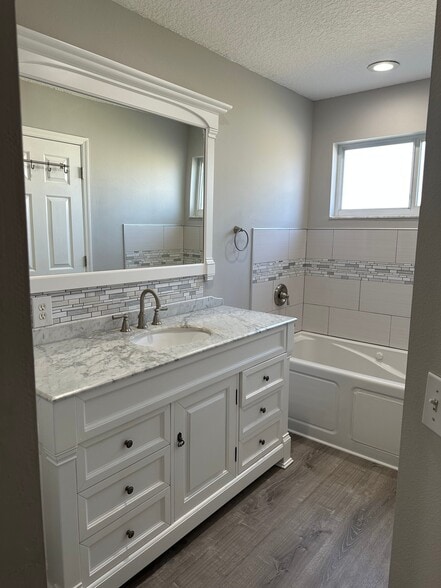 Building Photo - 547 Black Lion Dr NE