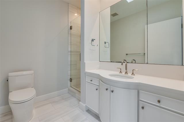 Building Photo - 3801 Mockingbird Ln