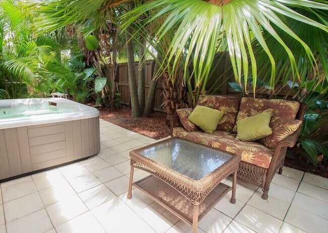 Building Photo - 433 SE 3rd Ter