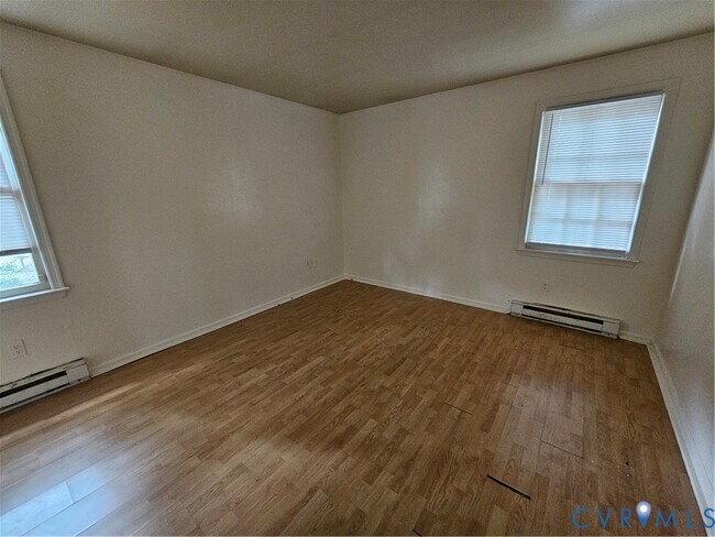 Building Photo - 3020 Groveland Ave