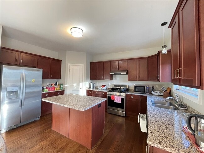 Building Photo - 4481 Southwood Heights Dr