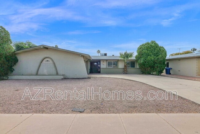 Building Photo - 1891 E Dunbar Dr