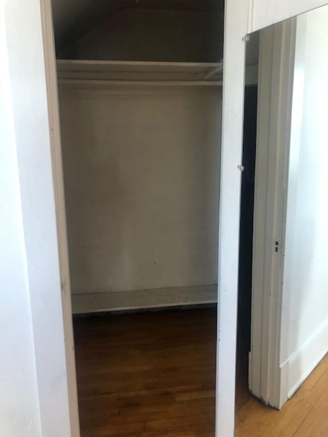 Building Photo - 311 N Dewey St