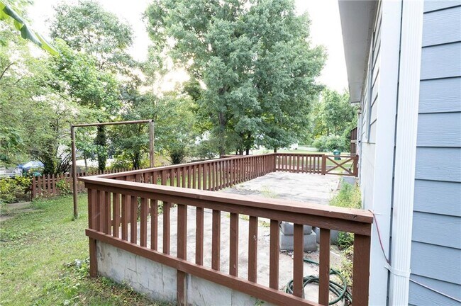 Building Photo - 2301 Boone Pl