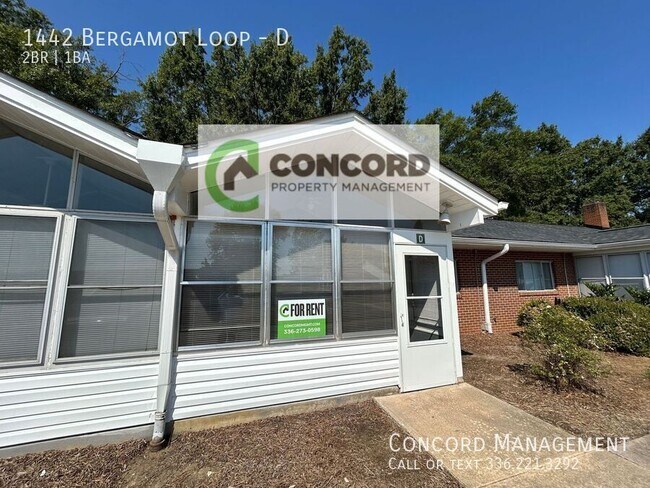 Primary Photo - 1442 G Bergamot Loop