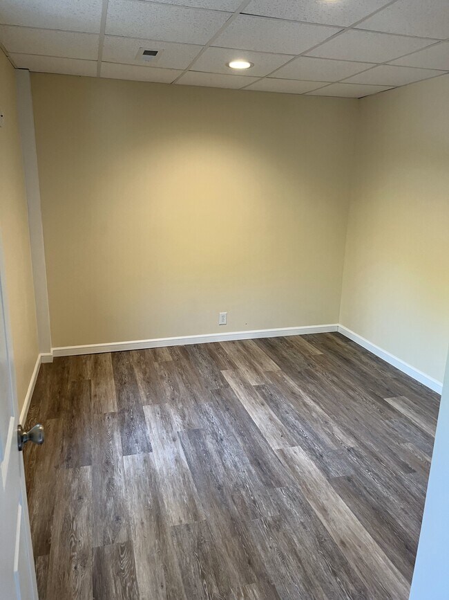 Building Photo - 110 Blair St