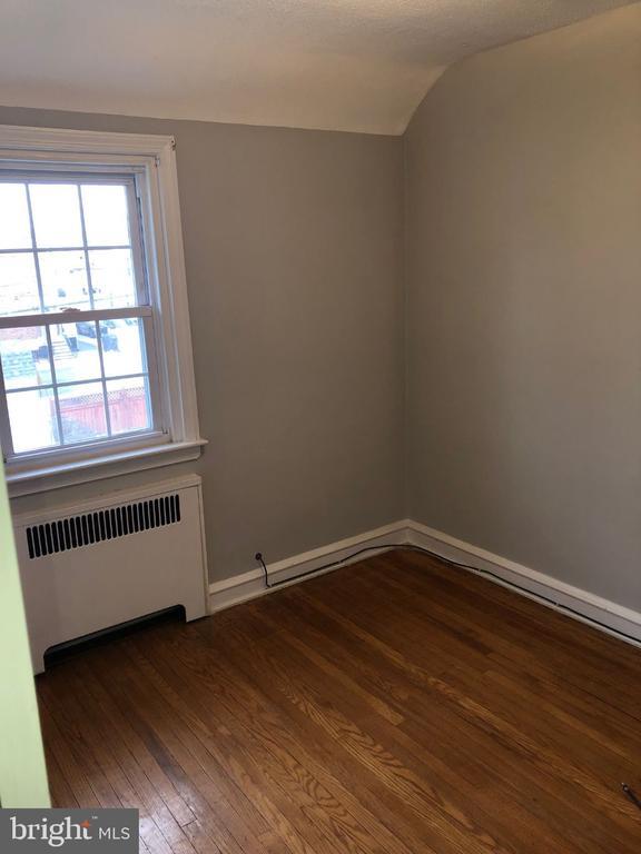 Building Photo - 34 Braeburn Rd