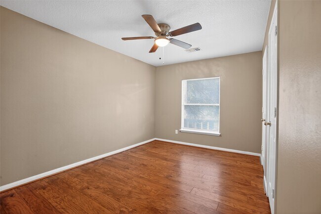 Building Photo - 20615 Valley Wells Dr