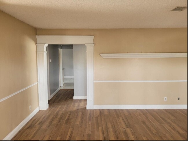 Building Photo - 15515 Harvest Ave